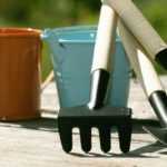 7 ferramentas para mondar facilmente e naturalmente