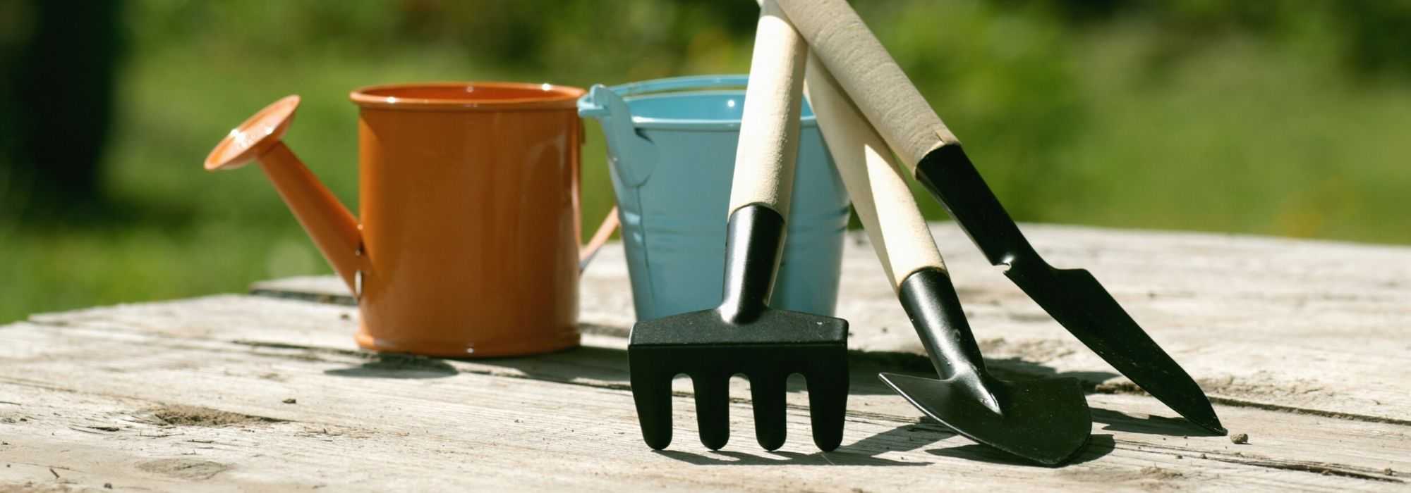 7 ferramentas para mondar facilmente e naturalmente