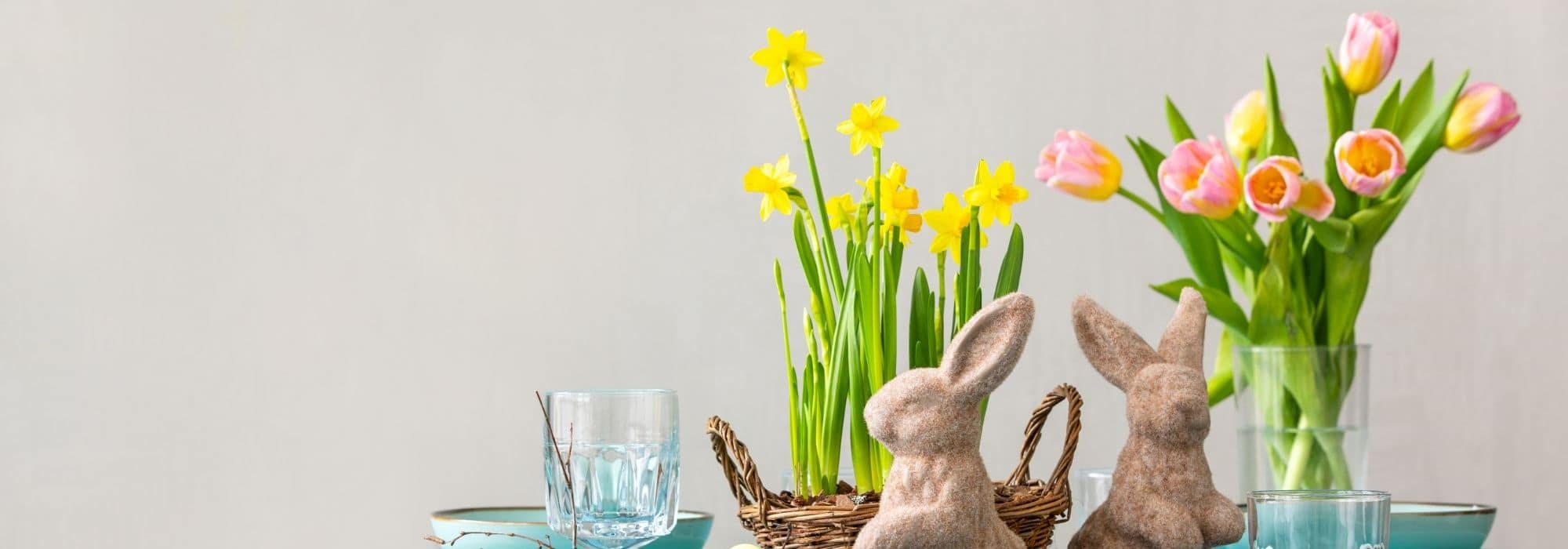Criar uma bonita decoração de mesa para a Páscoa