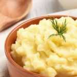 As batatas-inglesas para puré