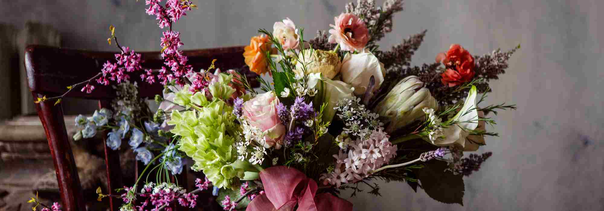 As plantas perenes mais bonitas para compor ramos de flores em casa