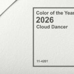 Cor tendência de 2026: "Cloud Dancer" chega ao jardim