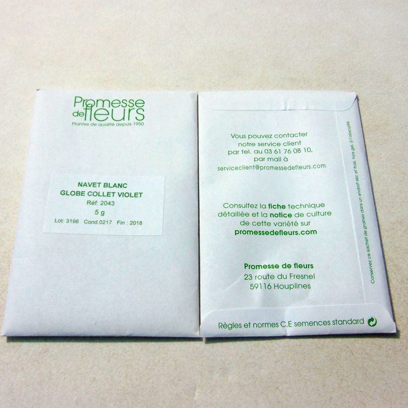Exemplo de amostra de Navet Blanc Globe Collet Violet - Brassica rapa per pack of 2000 seeds (5g) tal como entregue